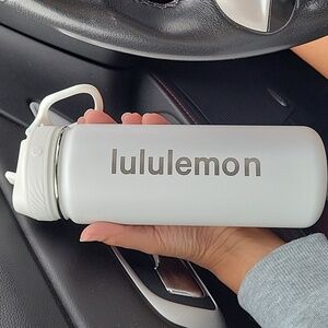 Lululemon back to life sport bottle new without tags white 18 oz